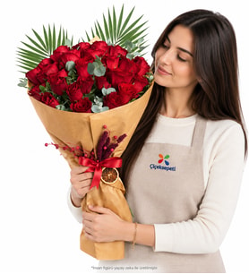 Kraft Bukette 21 Kırmızı Gül ve Fenix Bitkisi