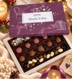 Mutlu Yıllar Çakıl Taşı & Badem Drajeli Gurme Lezzetler