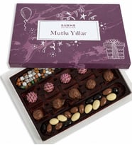 Mutlu Yıllar Çakıl Taşı & Badem Drajeli Gurme Lezzetler