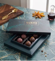 Lotus Biscoff® ve Çilekli Gurme Lezzetler Kutusu