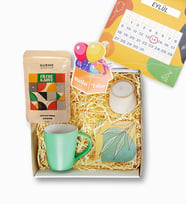 Yeşil Kupa & Bardak Altlıklı Kişiye Özel Takvimli Set