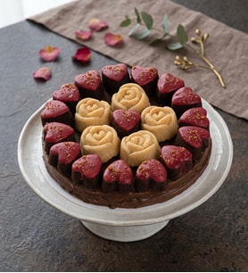 Kağıt Helvada Gül ve Lotus Biscoff® Kalp Kekler
