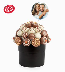 Fotoğraf Pankartlı KITKAT® ile Trüf ve Kakaolu Kekler