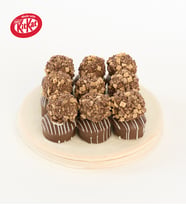 Pasta Temalı Kağıt Helva Üstünde KITKAT® ile Kekler