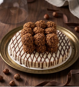 Pasta Temalı Kağıt Helva Üstünde Lotus Biscoff®'lu Kekler