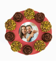 Straforda Antep Fıstık Kaplamalı Kekler