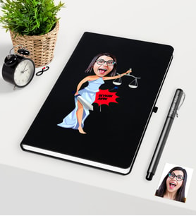 BK Gift Kişiye Özel Bayan Avukat Karikatürlü Siyah Defter Kalem Seti - 1