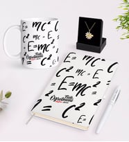 BK Gift Kişiye Özel Fizik Öğretmeni Beyaz Kupa Defter Kalem ve İsimli Papatya Kolye Hediye Seti-3 (Model 1)