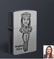 Kişiye Özel Polis Tasarımlı Karikatür Siyah Benzinli Çakmak Bayan-1 (STD)
