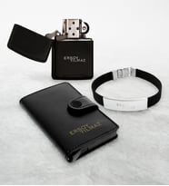 BK Gift Kişiye Özel İsimli Benzinli Çakmak & Mekanizmalı Cüzdan & Kauçuk Kordon Çelik Erkek Bileklik Hediye Seti, Arkadaşa, Sevgiliye Hediye, Erkek Aksesuar Hediyeleri