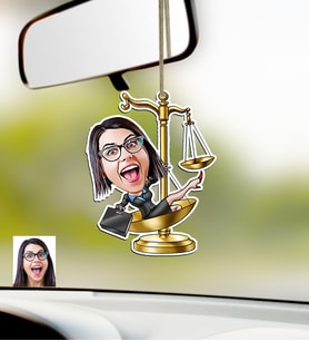BK Gift Kişiye Özel Bayan Avukat Karikatürlü Ahşap Araba Dikiz Ayna Süsü-4 (Çok Renkli)