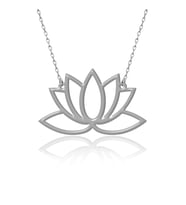 Sade Lotus Çiçeği Gümüş Kolye
