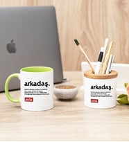 Arkadaş Kelime Anlamı Yeşil Kupa Bardak Ve Kalemlik Hediye Seti