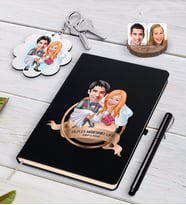 BK Gift Kişiye Özel Yılın En Mükemmel Çifti Karikatürlü Siyah Defter Kalem ve Anahtarlık Hediye Seti-72 (Model 1)