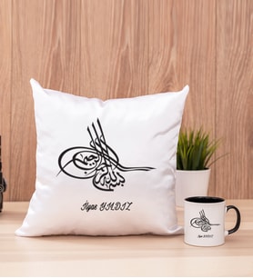 Osmanlı Tuğralı Kare Yastık ve Siyah Kupa Bardak