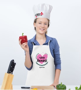 BK Gift Kişiye Özel Dünyanın En İyi Annesi Mutfak Önlüğü ve Aşçı Şapkası Seti - 11 (Beyaz)