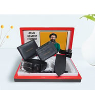 BK Gift Kişiye Özel Fotoğraflı ve Mesajlı Kutuda Cüzdan Kartlık Kemer Çakmak Kalem ve Kravat Hediye Seti