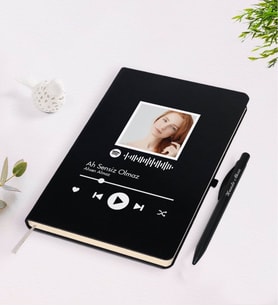 BK Gift Kişiye Özel Fotoğraflı Spotify Barkodlu Siyah Defter Kalem Seti-1