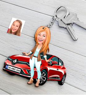 BK Gift Kişiye Özel Bayan Renault Clio Figürlü Plakalı Ahşap Karikatür Anahtarlık-3 (Beyaz)