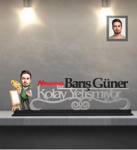 Kişiye Özel Ressam Karikatürlü Kolay Yetişmiyor Ahşap Biblo  Bay-1