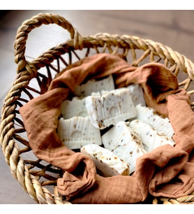 LAVANTALI DOĞAL ZEYTİNYAĞLI EL YAPIMI NATURAL SABUN