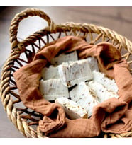 LAVANTALI DOĞAL ZEYTİNYAĞLI EL YAPIMI NATURAL SABUN