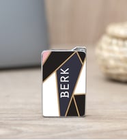 Geometrik Tasarım İsimli Çakmak