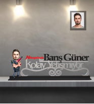 Kişiye Özel Berber  Karikatürlü Kolay Yetişmiyor Ahşap Biblo  Bay-4