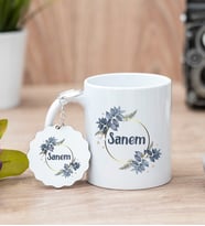 İsme Özel Çiçek Desenli Beyaz Kupa Bardak Ve Anahtarlık Set