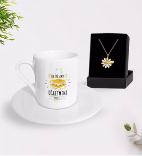 BK Gift Kişiye Özel En İyi Sınıf Öğretmeni Türk Kahvesi Fincanı ve İsimli Papatya Kolye Hediye Seti-6 (Model 1)