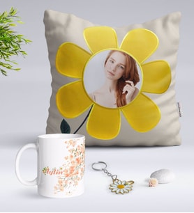 BK Gift Kişiye Özel Fotoğraflı Papatya Yastık Kupa ve Gold Papatya Anahtarlık-2 (Model 1)
