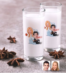 BK Gift Kişiye Özel Renkli Baskılı Evleniyoruz Karikatürlü İkili Rakı Bardağı Seti-2 (Beyaz)