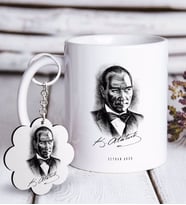 BK Gift Kişiye Özel Atatürk Temalı Beyaz Kupa ve Anahtarlık Hediye Seti-14 (Model 1)