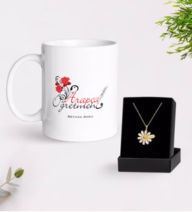 BK Gift Kişiye Özel Arapça Öğretmeni Beyaz Kupa ve Papatya Kolye Hediye Seti-1 (Model 1)