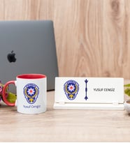 Polis Amblemli Kırmızı Kupa Bardak Ve Masa İsimliği Hediye Seti
