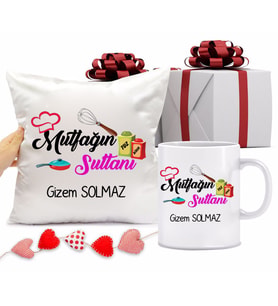 Anneye Hediye Mutfağın Sultanı Bardağı ve Yastığı Hediye Seti (Model 1)