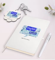 BK Gift Kişiye Özel İngilizce Öğretmeni Beyaz Defter Kalem Ve Anahtarlık Hediye Seti-4 (Model 1)