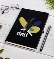 BK Gift Kişiye Özel Dali Tasarımlı Siyah Defter ve Kalem Hediye Seti