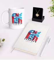 BK Gift Kişiye Özel İngilizce Öğretmeni Beyaz Kupa Defter Kalem ve İsimli Papatya Kolye Hediye Seti-10 (Model 1)