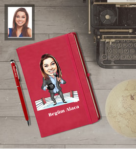 Kişiye Özel Spiker Karikatürlü  Kırmızı Defter Kalem Hediye Seti Bayan-1