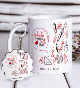 BK Gift Kişiye Özel Öğretmenler Günümüz Kutlu Olsun Beyaz Kupa ve Anahtarlık Hediye Seti-2 (Model 1)