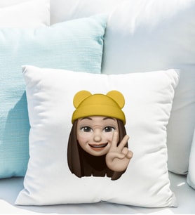 Emoji Kız Stiker Yastığı