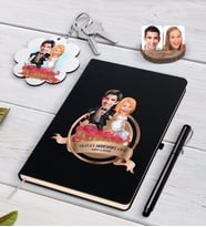 BK Gift Kişiye Özel Yılın En Mükemmel Çifti Karikatürlü Siyah Defter Kalem ve Anahtarlık Hediye Seti-75 (Model 1)