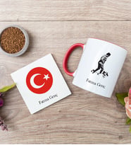 Atatürk Ve Türk Bayrağı Kırmızı Kupa Bardak Ve Bardak Altlığı Seti