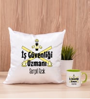 İş Güvenliği Uzmanı Kare Yastık ve Yeşil Kupa Bardak