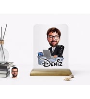 BK Gift Kişiye Özel Erkek Genel Müdür Karikatürlü Ahşap Standlı Çerçeve (Beyaz)