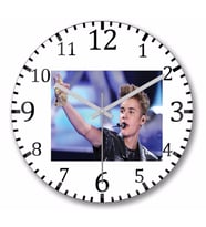 Justin Bieber  Duvar Saati Bombeli Gercek Cam