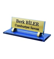 Kişiye Özel Tasarım Cam Masaüstü İsimlik - Ofis İsimlik - Yönetici İsimlik – Masalık – Masa İsimliği – Ofis İsimliği – Yönetici İsimliği – Kristal Cam Masaüstü İsimlik