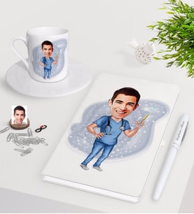BK Gift Kişiye Özel Erkek Doktor Karikatürlü Beyaz Defter Kalem Türk Kahvesi Fincanı Seti-3 (Model 1)