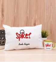 Spiker Dikdörtgen Yastık ve Yeşil Kupa Bardak